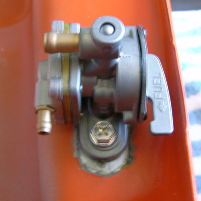 Fuel tap assembled in tank